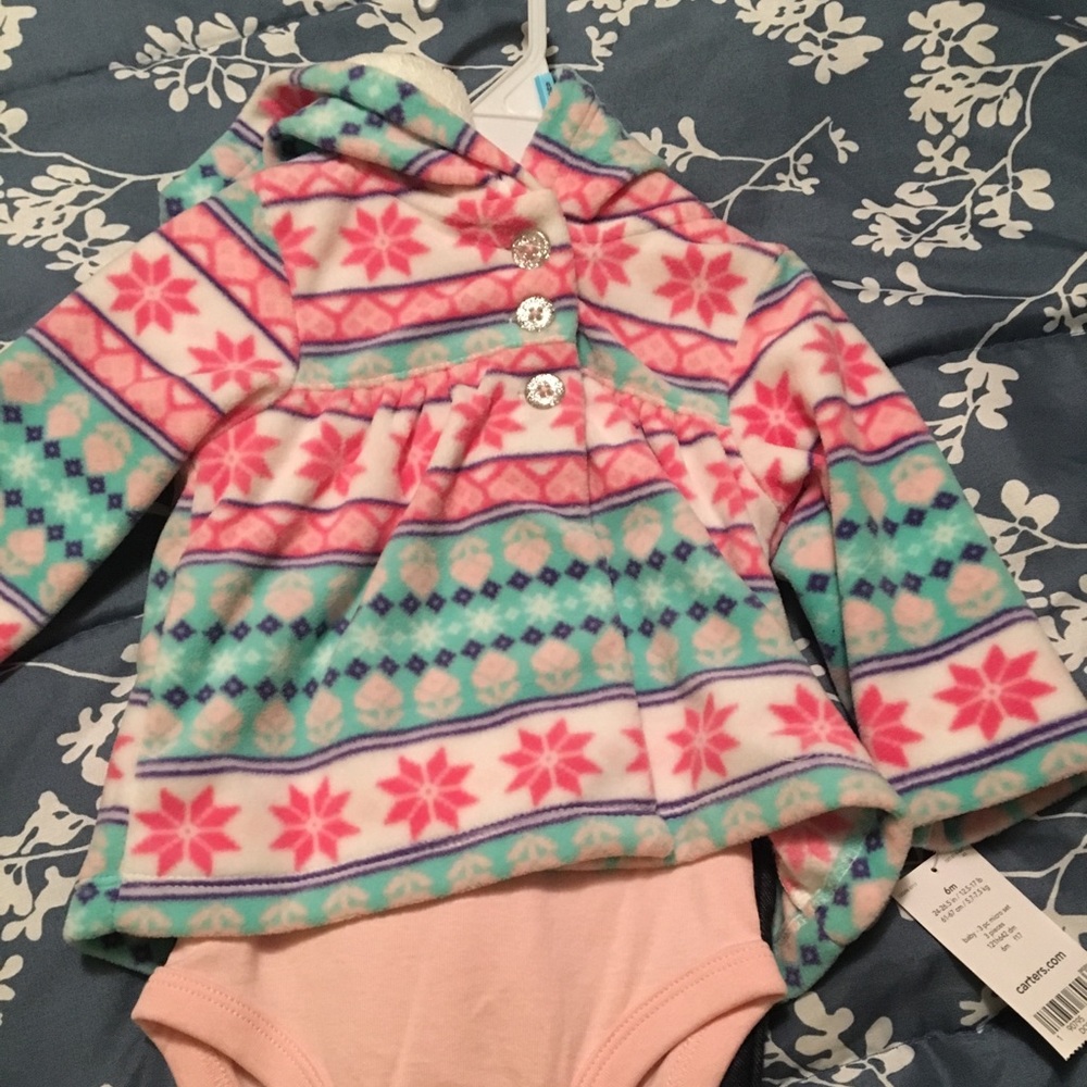 BNWT carters baby girl outfit set
